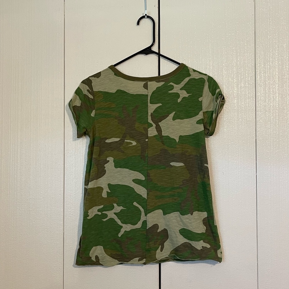 Free People womens camo Clare tee. Size small - Picture 3 of 4